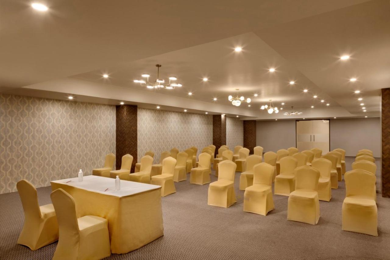 Click Hotel Jaipur, Raja Park Buitenkant foto