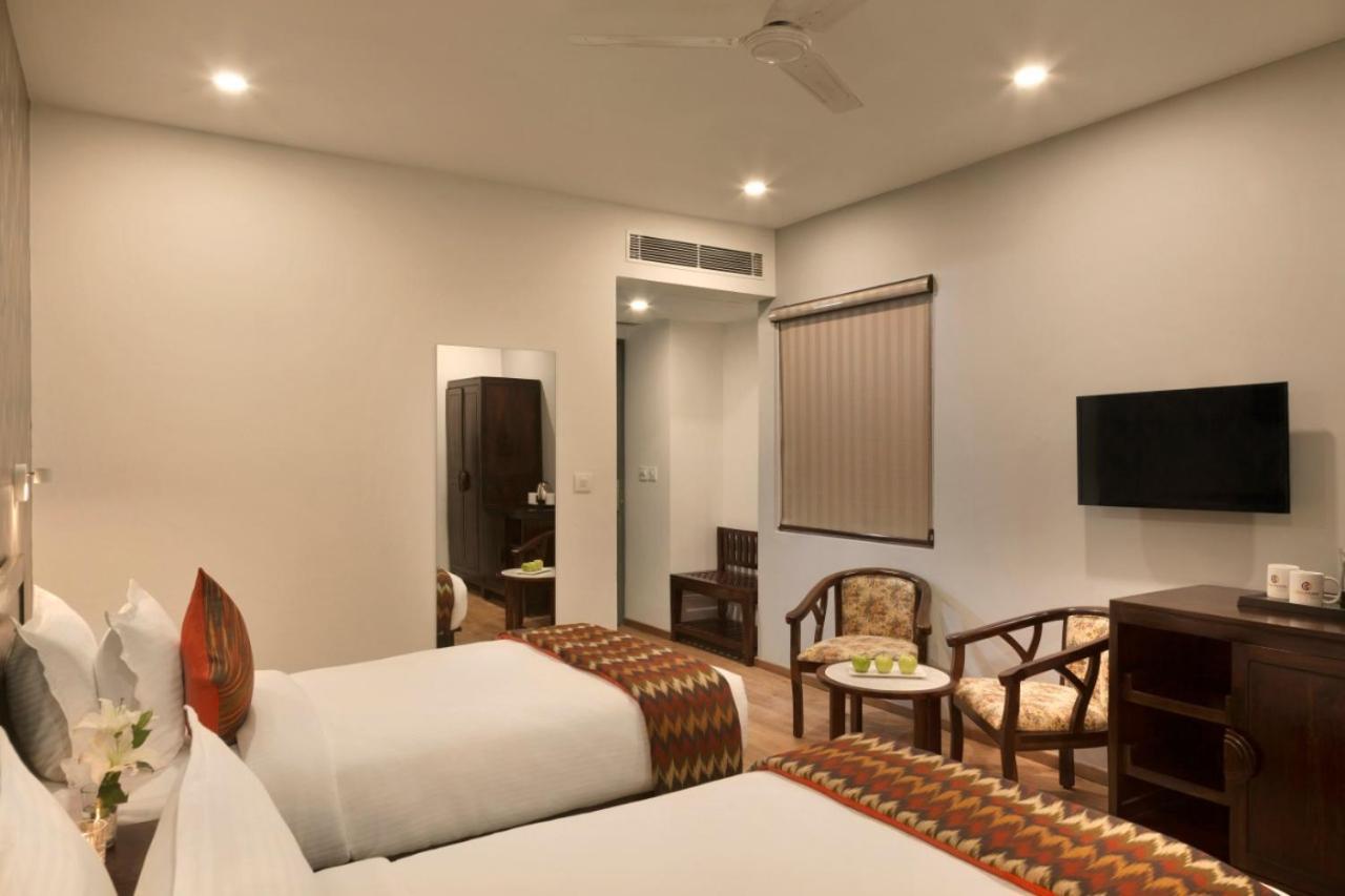 Click Hotel Jaipur, Raja Park Buitenkant foto